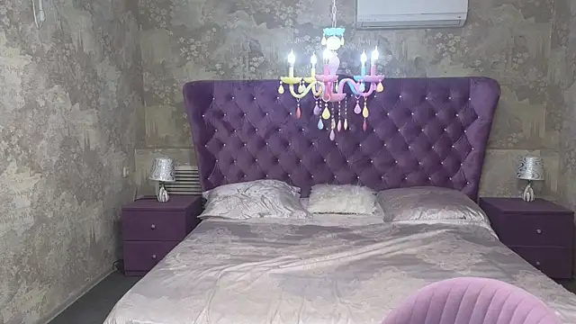 Eloisa Eliot online show from 11/13/25, 03:49