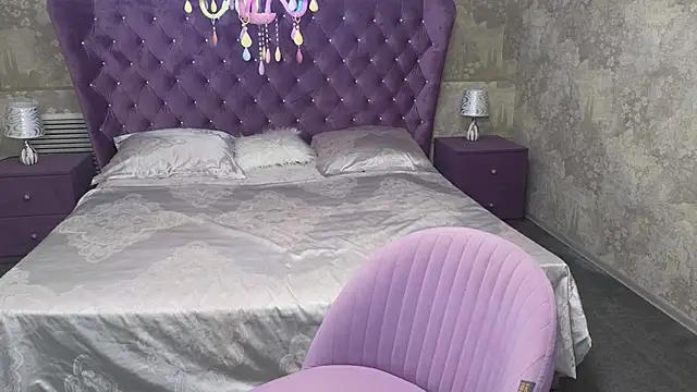 Eloisa Eliot online show from 12/02/25, 04:30