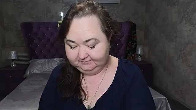 Eloisa Eliot online show from 11/20/25, 02:29