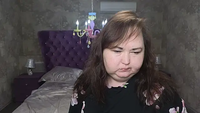 Eloisa Eliot online show from 11/18/25, 05:38