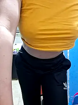 vaneza1999 online show from 09/14/25, 12:49