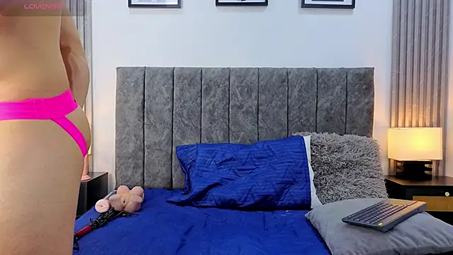 Liam forest  online show from 10/29/25, 04:44