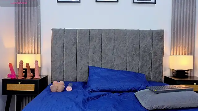 Liam forest  online show from 10/31/25, 04:31