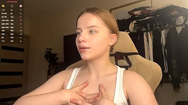 GabiMeshuggah online show from 04/13/26, 10:08