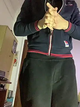 Snapshot of TORAKIKI79 chatting on 03/01/26, 10:21 TORAKIKI79 online show from 03/01/26, 10:21