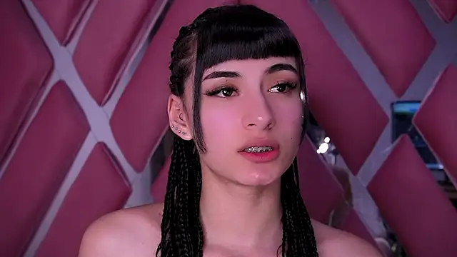 Alynn Bri  online show from 04/05/26, 03:35