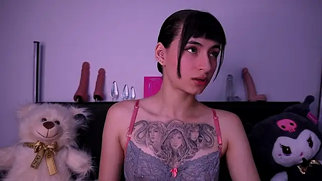 Alynn Bri  online show from 03/13/26, 07:30