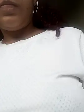 Snapshot of Daila_Lucia chatting on 10/12/25, 01:23 Daila Lucia online show from 10/12/25, 01:23