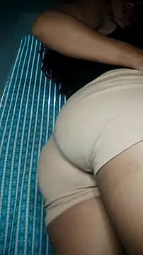 Daila Lucia online show from 07/11/26, 03:40