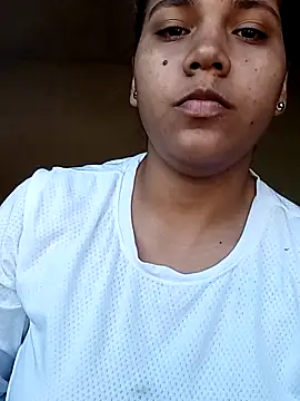 Snapshot of Daila_Lucia chatting on 02/25/26, 03:56 Daila Lucia online show from 02/25/26, 03:56