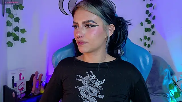 blue kitten online show from 09/18/25, 06:05