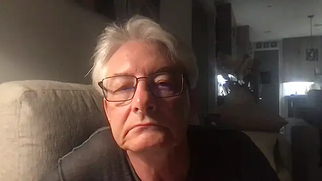 Snapshot of Daddy_Mike69 chatting on 05/16/26, 05:17 Daddy Mike69 online show from 05/16/26, 05:17
