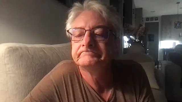 Snapshot of Daddy_Mike69 chatting on 05/07/26, 08:39 Daddy Mike69 online show from 05/07/26, 08:39