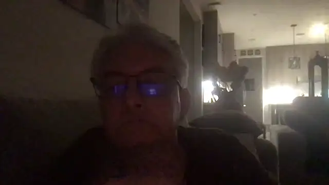 Snapshot of Daddy_Mike69 chatting on 04/27/26, 06:44 Daddy Mike69 online show from 04/27/26, 06:44