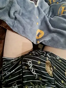 Snapshot of Boyshow88 chatting on 01/06/26, 03:27 Boyshow88 online show from 01/06/26, 03:27