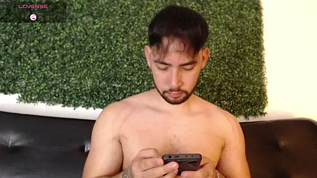 Snapshot of sam_ford_2 chatting on 03/02/26, 12:55 sam ford 2 online show from 03/02/26, 12:55