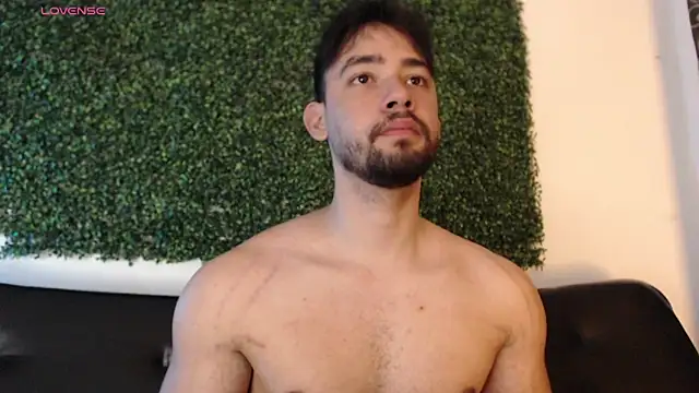 Snapshot of sam_ford_2 chatting on 02/10/26, 12:53 sam ford 2 online show from 02/10/26, 12:53