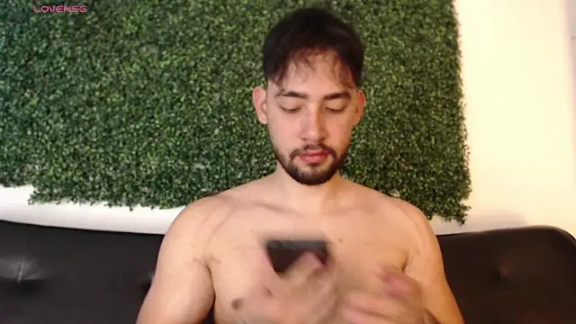 Snapshot of sam_ford_2 chatting on 02/11/26, 12:21 sam ford 2 online show from 02/11/26, 12:21