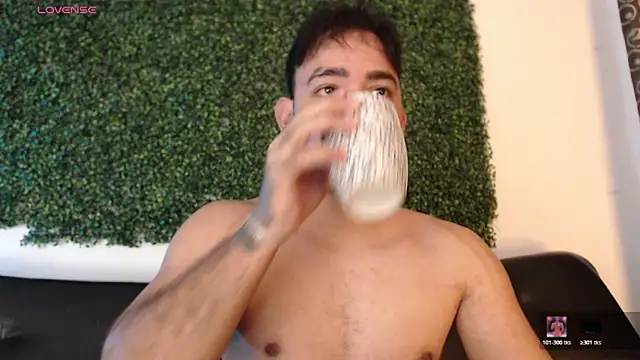 Snapshot of sam_ford_2 chatting on 01/14/26, 12:14 sam ford 2 online show from 01/14/26, 12:14