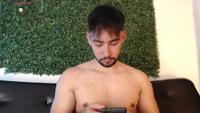 Snapshot of sam_ford_2 chatting on 02/21/26, 12:56 sam ford 2 online show from 02/21/26, 12:56