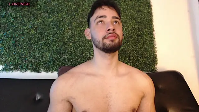 Snapshot of sam_ford_2 chatting on 12/20/25, 12:57 sam ford 2 online show from 12/20/25, 12:57