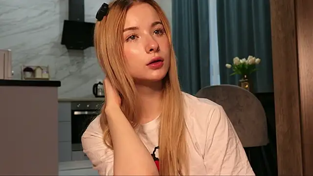 Nana Wilson online show from 11/14/25, 04:49