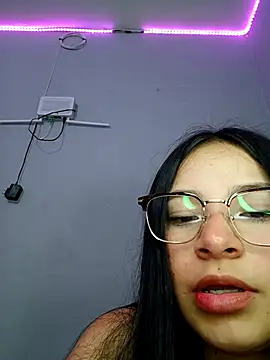 Anne Mia online show from 11/10/25, 09:36