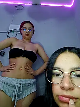 Anne Mia online show from 10/31/25, 09:17