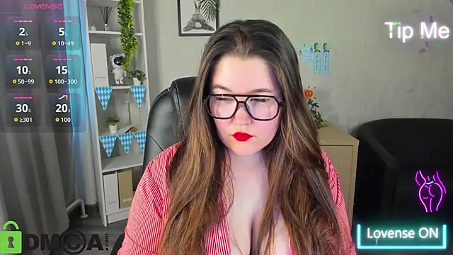 Tara Torres online show from 10/14/25, 09:10