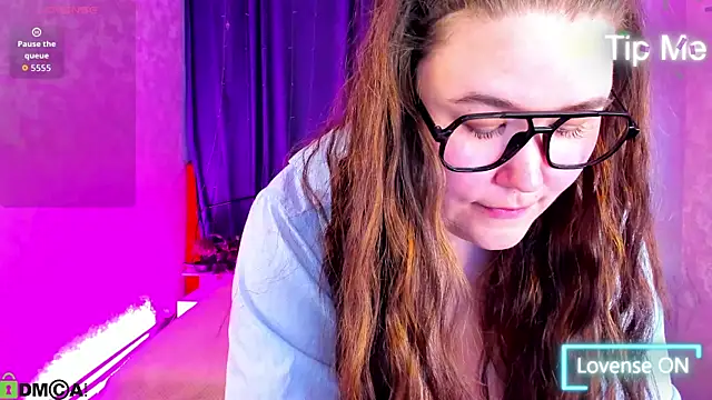 Tara Torres online show from 11/05/25, 09:23