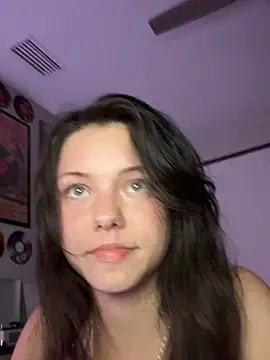 Snapshot of lilbbyily chatting on 05/07/26, 03:11 lilbbyily online show from 05/07/26, 03:11