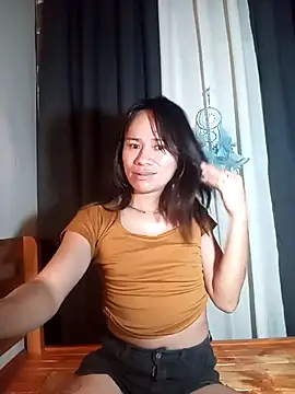 Snapshot of ursweet_yummy chatting on 11/06/25, 10:03 ursweet yummy online show from 11/06/25, 10:03