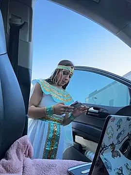 Mrs MrLove online show from 10/30/25, 10:39