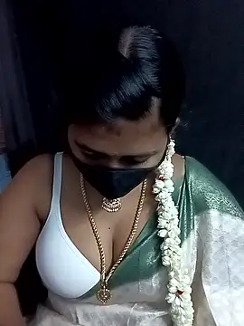 Snapshot of Tamil_Lotus chatting on 09/23/25, 05:20 Tamil Lotus online show from 09/23/25, 05:20