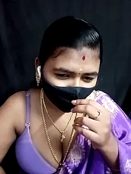 Snapshot of Tamil_Lotus chatting on 09/18/25, 06:00 Tamil Lotus online show from 09/18/25, 06:00