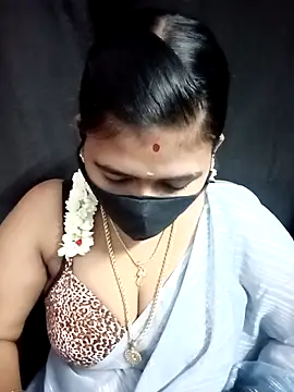 Snapshot of Tamil_Lotus chatting on 09/24/25, 05:41 Tamil Lotus online show from 09/24/25, 05:41
