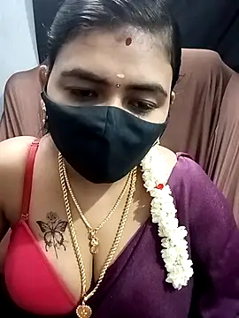 Snapshot of Tamil_Lotus chatting on 10/15/25, 05:10 Tamil Lotus online show from 10/15/25, 05:10
