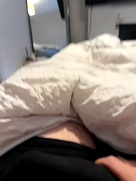 K13XXXX online show from 09/26/25, 10:33