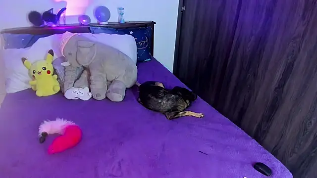 Flora Minx online show from 11/15/25, 12:25