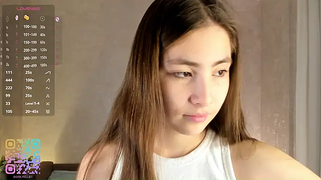 LynetteDanley online show from 10/26/25, 03:34