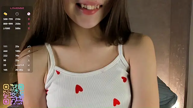 LynetteDanley online show from 10/17/25, 01:35