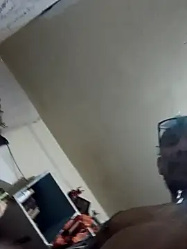 Snapshot of destroassbig2 chatting on 02/21/26, 09:55 destroassbig2 online show from 02/21/26, 09:55