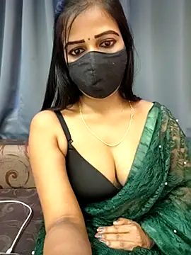 Misss-julli online show from 10/19/25, 06:49