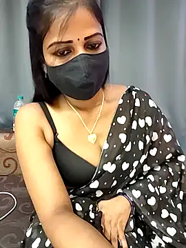 Misss-julli online show from 10/04/25, 03:41