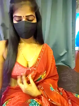 Misss-julli online show from 04/11/26, 06:54