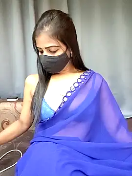 Misss-julli online show from 11/16/25, 06:45