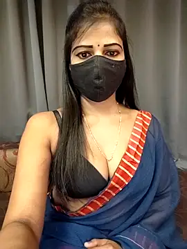 Misss-julli online show from 12/17/25, 03:00