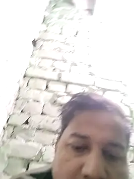 Snapshot of sumit_19 chatting on 12/04/25, 11:15 sumit 19 online show from 12/04/25, 11:15