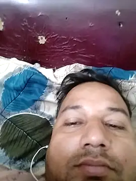 Snapshot of sumit_19 chatting on 02/20/26, 05:37 sumit 19 online show from 02/20/26, 05:37