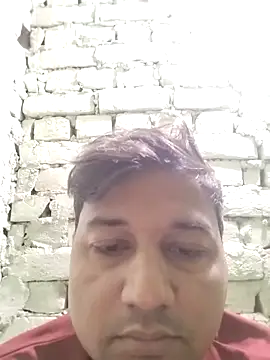 Snapshot of sumit_19 chatting on 11/30/25, 09:04 sumit 19 online show from 11/30/25, 09:04